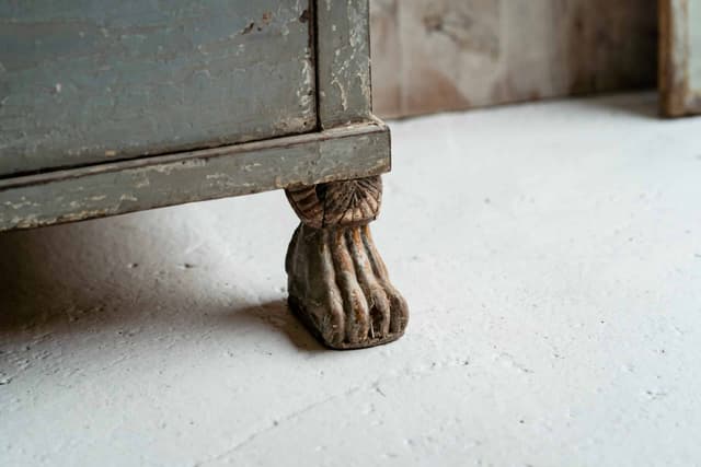 Original Swedish Gustavian Light Powder Blue Painted Commode c.1780